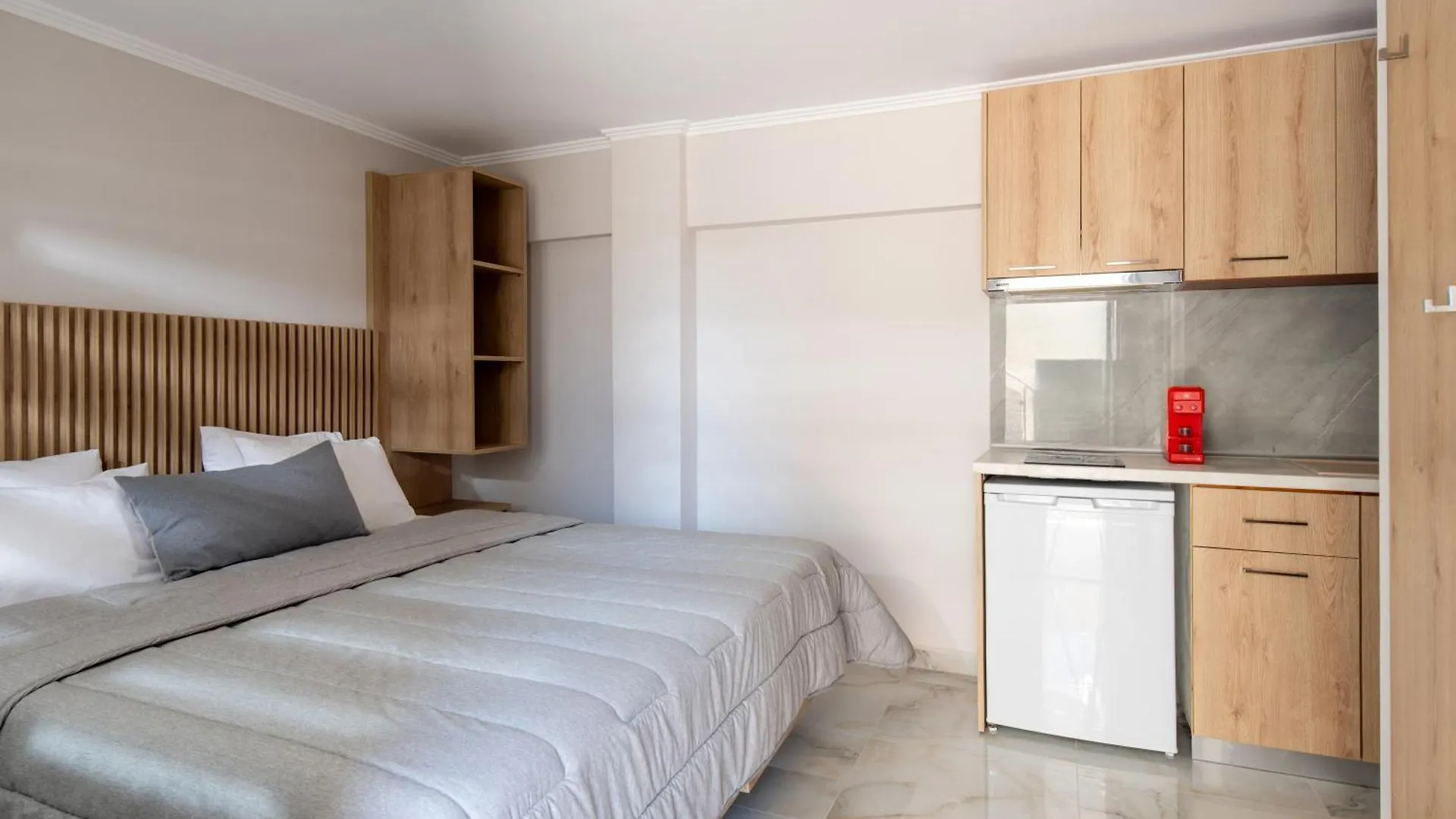 Апарт-отель House Kostas On The Beach Сарти