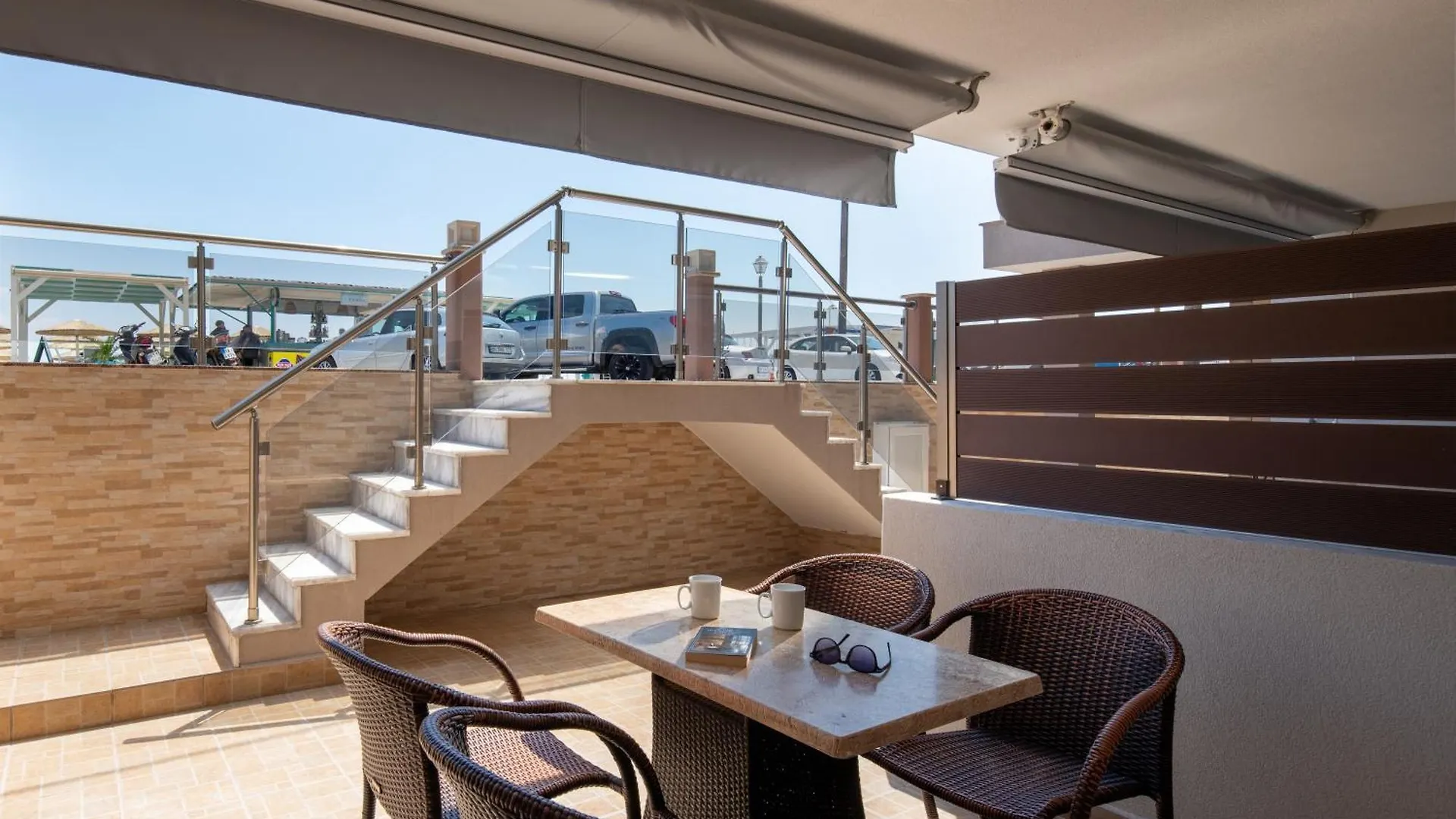 House Kostas On The Beach Сарти
