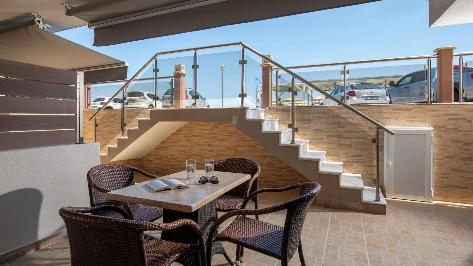 Апарт-отель House Kostas On The Beach Сарти
