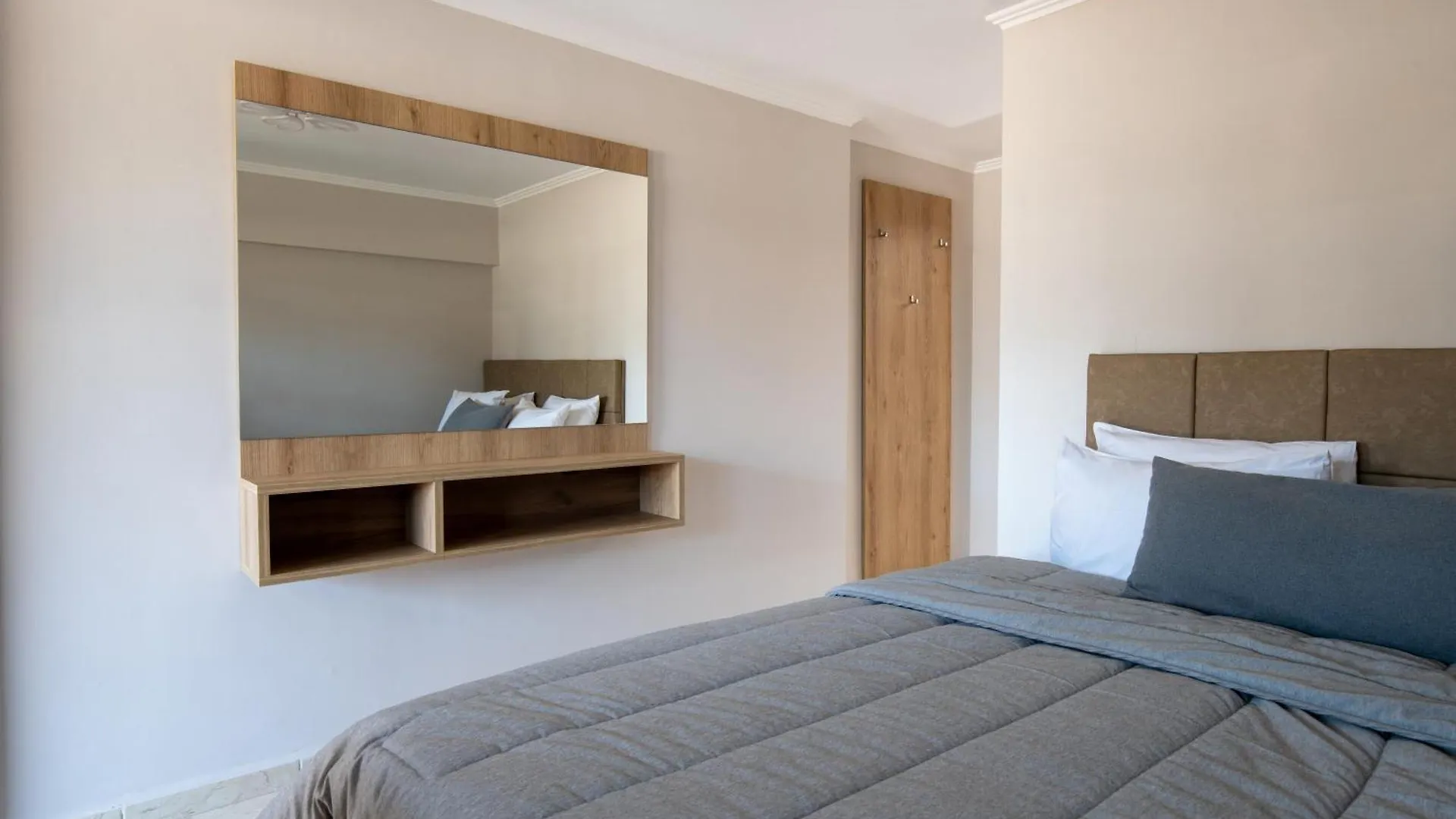 House Kostas On The Beach Сарти Апарт-отель