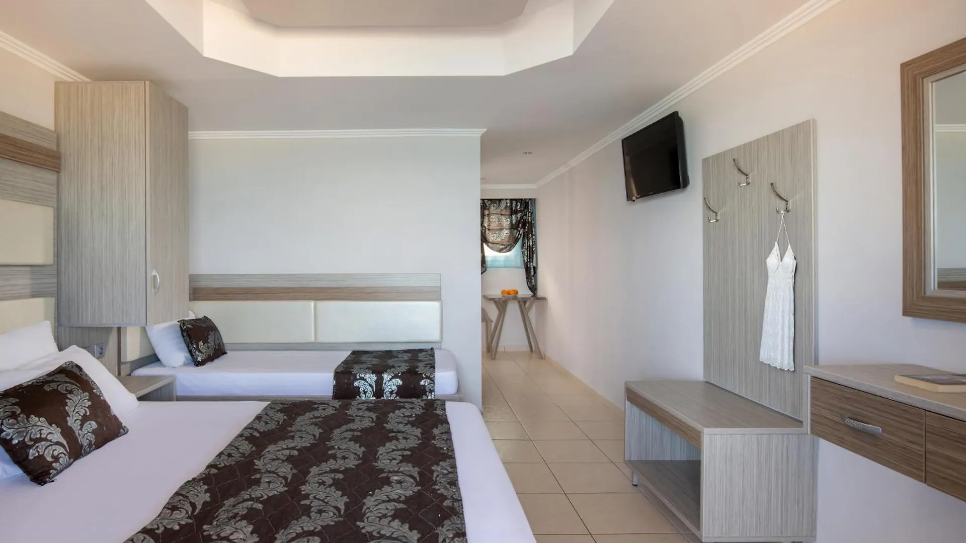 Апарт-отель House Kostas On The Beach Сарти