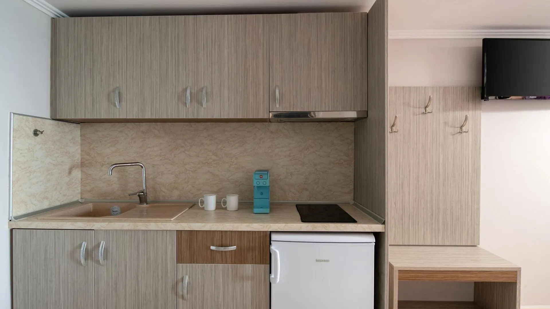Апарт-отель House Kostas On The Beach Сарти Греция