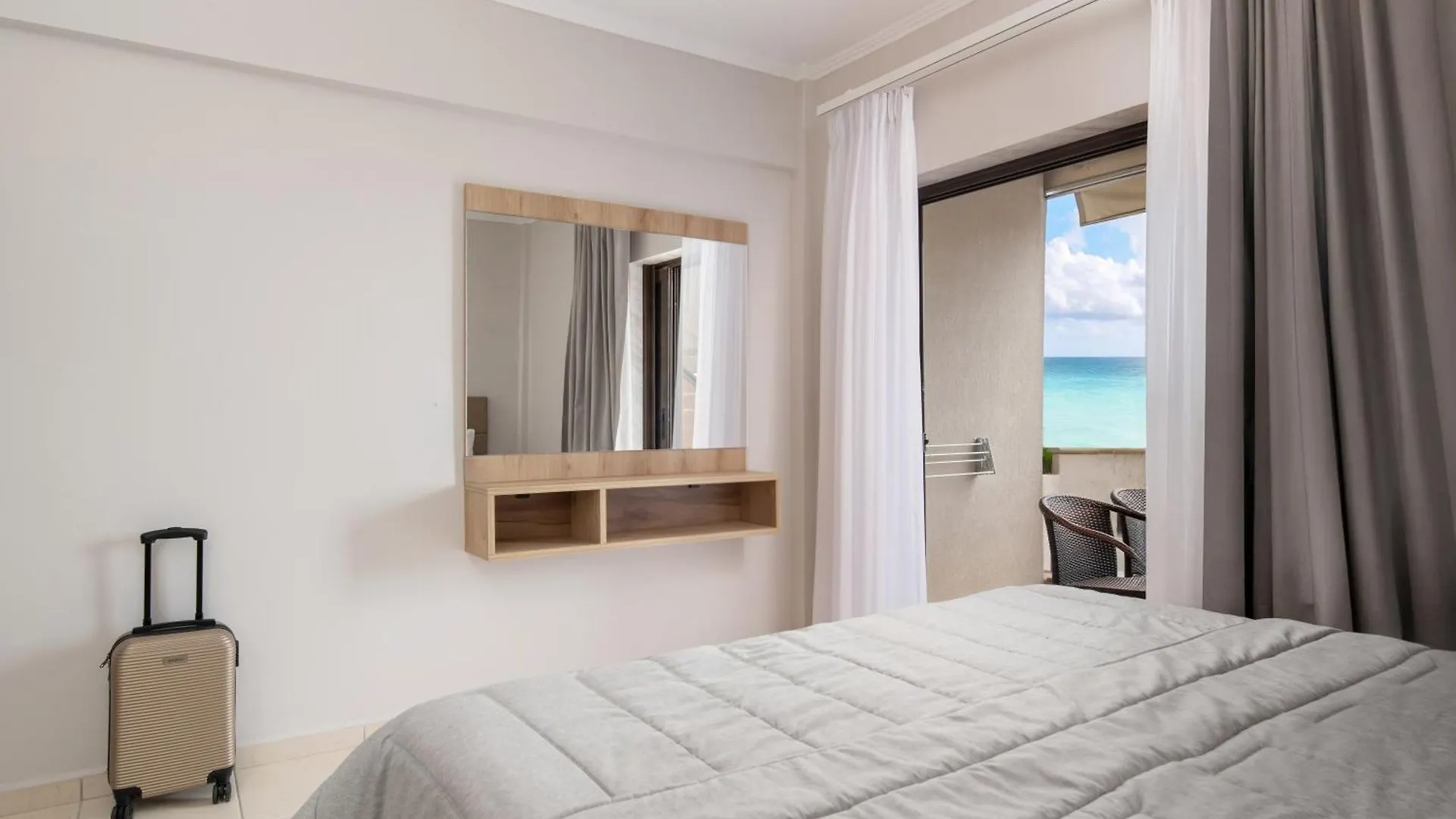 House Kostas On The Beach Сарти Апарт-отель