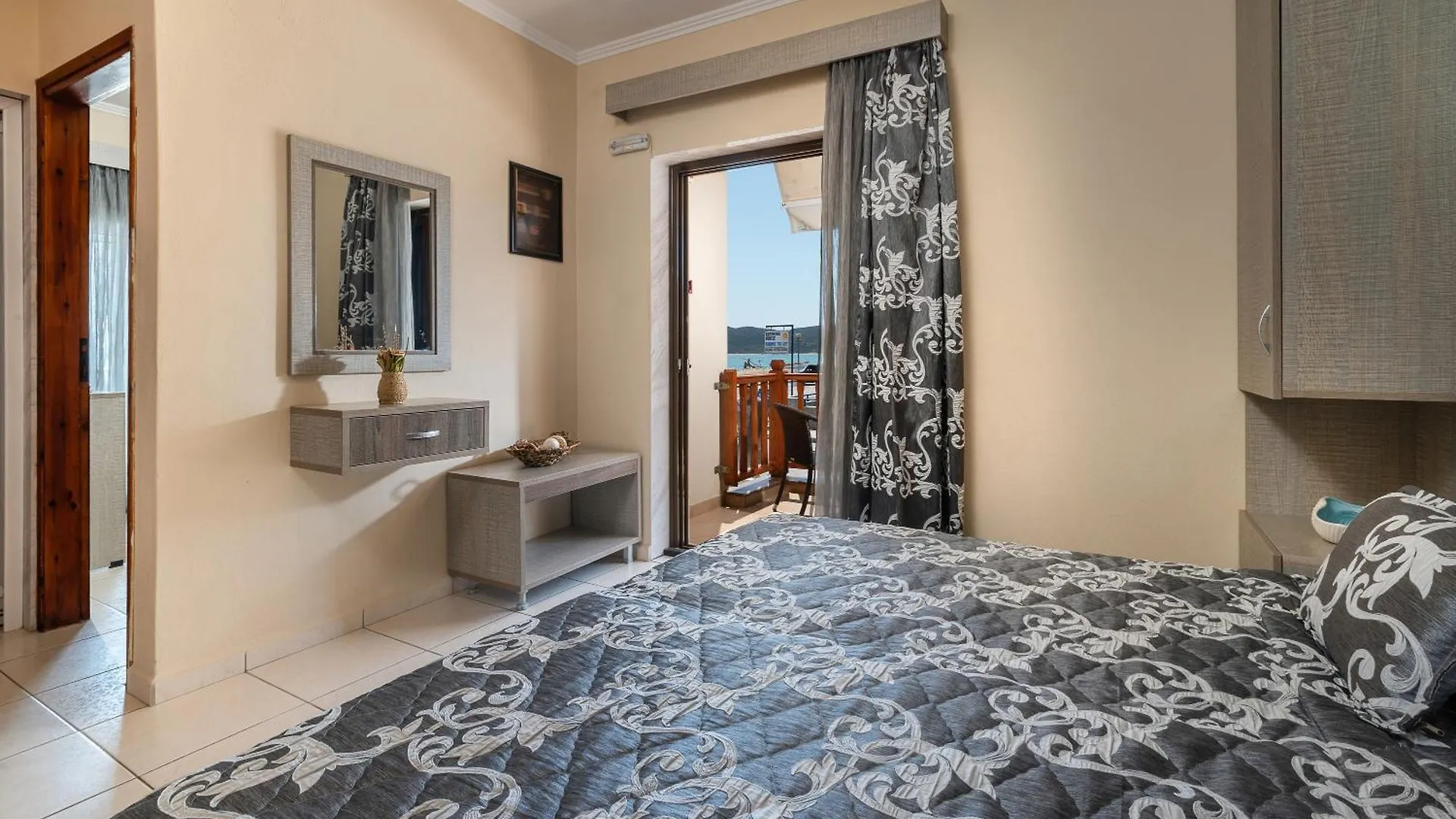 Aparthotel House Kostas On The Beach Sarti
